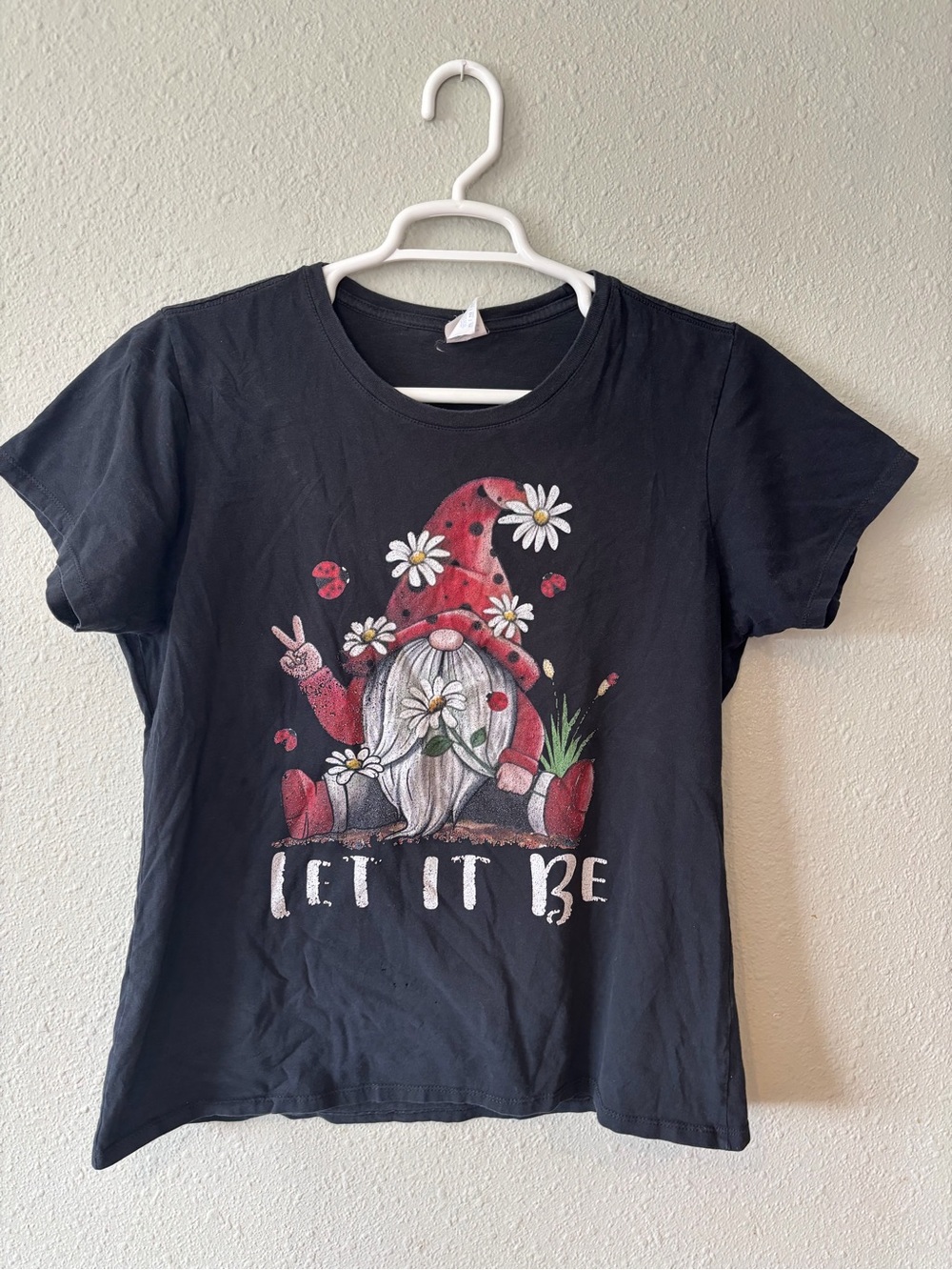 Kids Black Graphic Tee with Red Daisy Gnome - Let It Be
